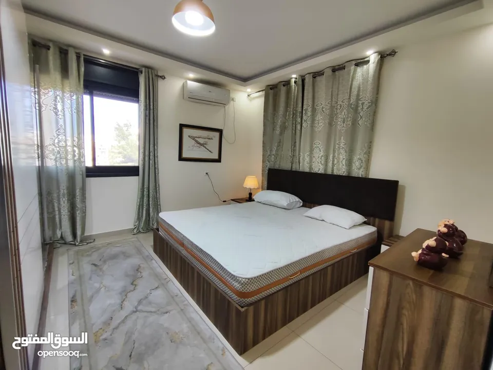 شقه للبيع 3 غرف نوم حمامين برنده مسكره قزاز تبريد بكل الشق  مفروشه مع كل الادوات الكهربائيه