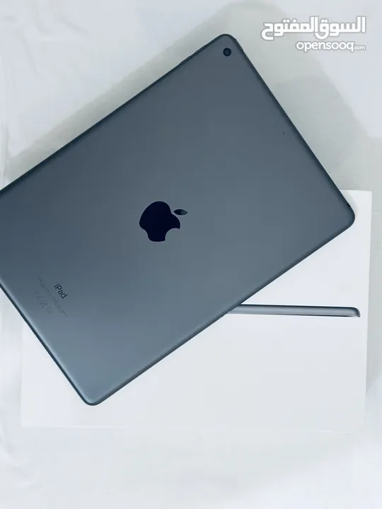 iPad Pro 12.9-inch (4th generation)