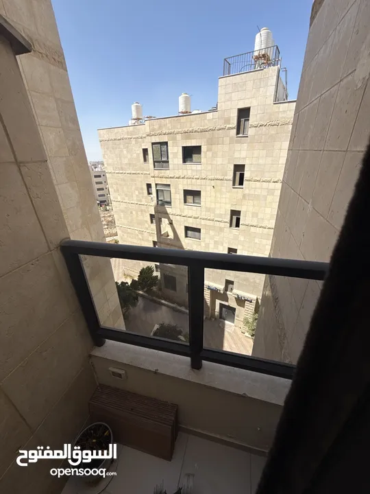 شقة للبيع طابق رابع