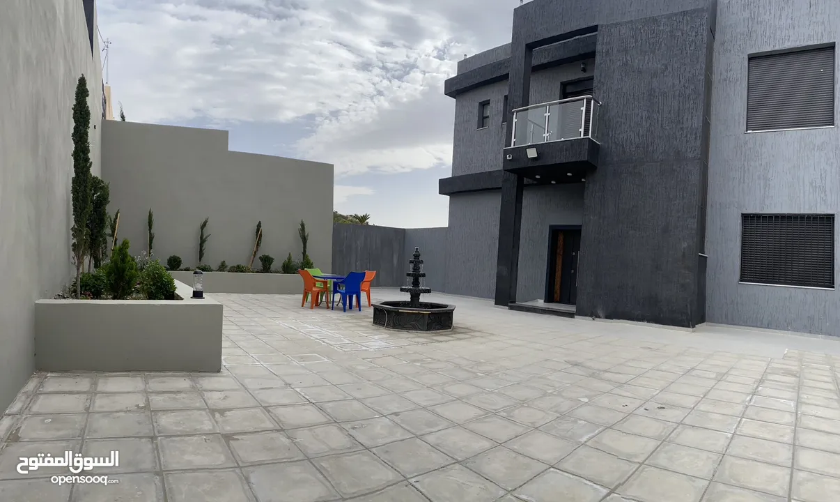 مزرعة للإجار في العالوك
