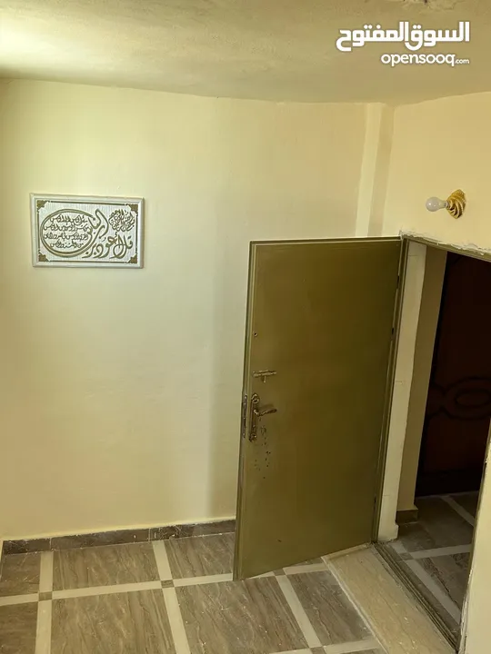شقه طابقيه غير مسكونه للبيع فالكرك منطقه المرج