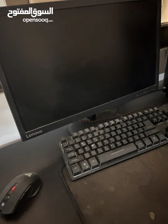 Pc مع شاشه وماوس وكيبورد وسماعه للبيع