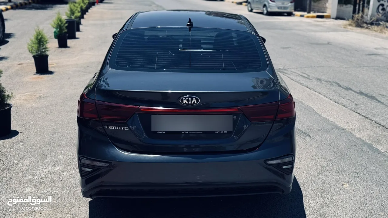Kia cerato   Model :2019  Dohc 1600 CC  Gearbox : automatic   Colour: Gary  Inside :Black ABS Airbag