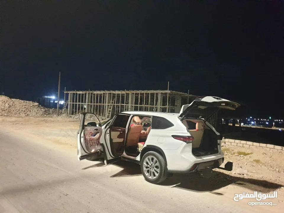 هيلاندر جديد وبسعر عالمي سياره من الوكاله في ابو ظبي