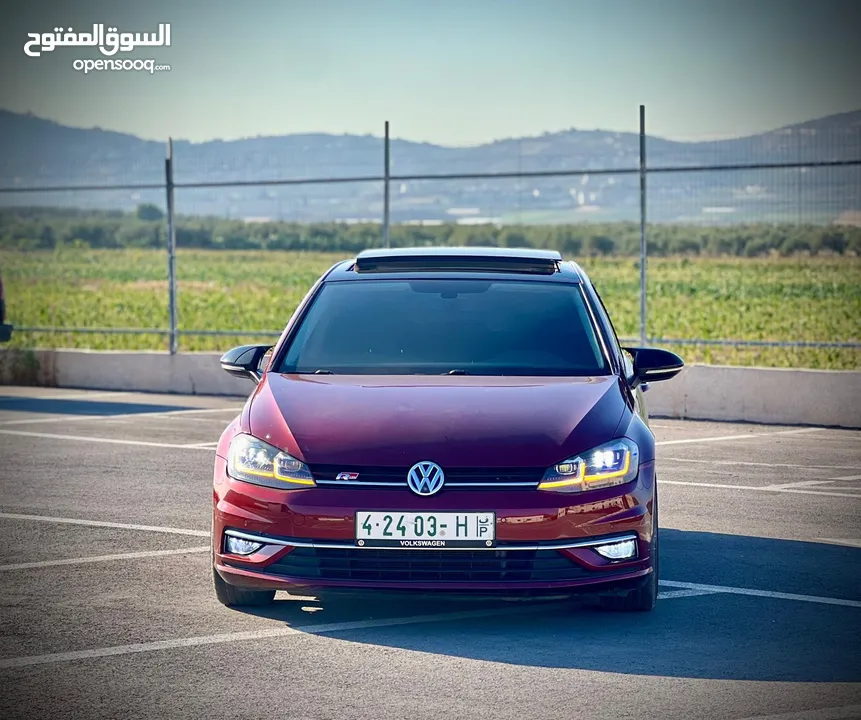 فولكسفاغن جولف  MK7.5  فل الفل فتحة سقف بانوراما بنزين 1500cc اتوماتيك-2020  نخب