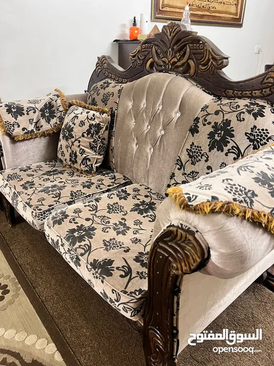 طقم كنب طاولة سفره للبيع