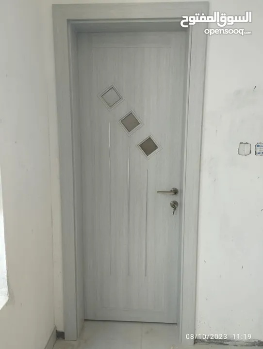 Double Fiver Doors for Toilets