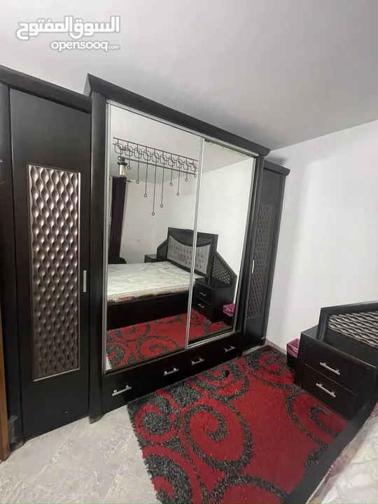 غرفة نوم كاملة + سرير بيبي ابيضّ + طقم كنب