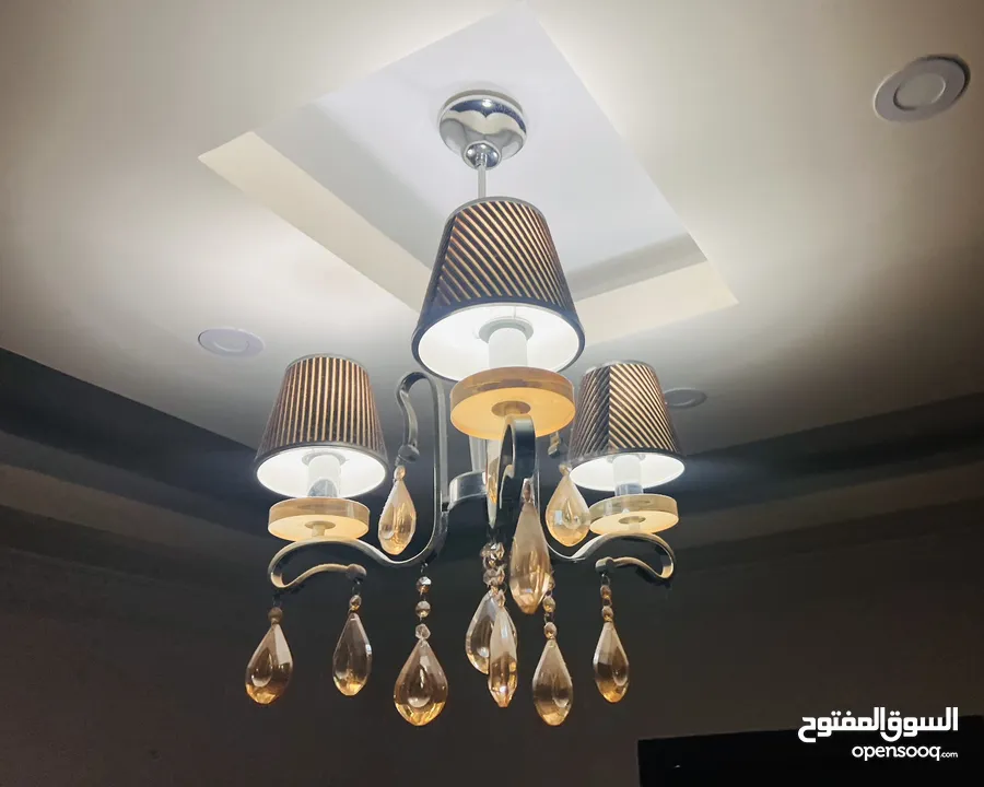 ثريات جميلة و تحف فنيه عدد 3