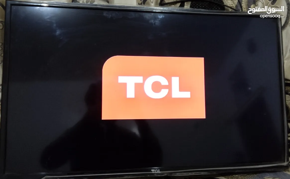 شاشة 32 بوصة من TCL مستخدم جديد للتواصل واتس اب