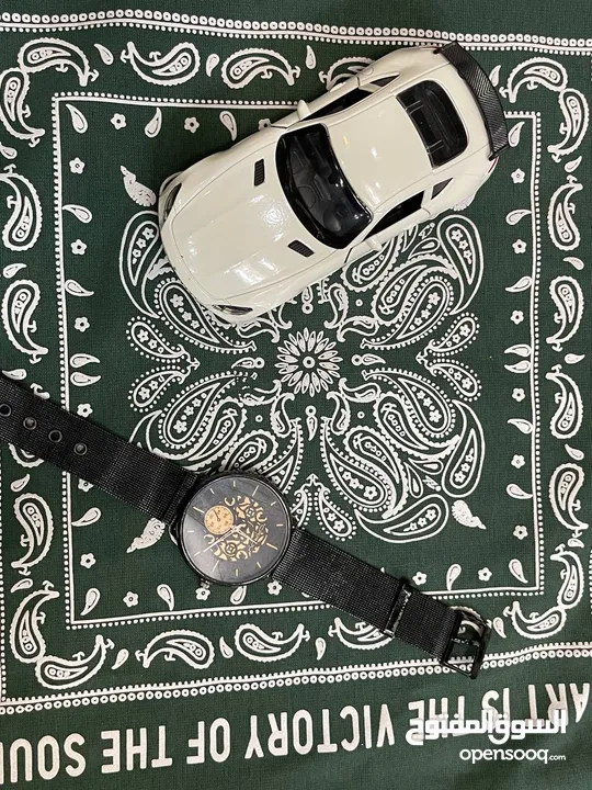 ساعة يد سلسلة