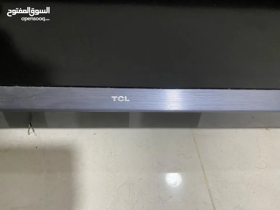 شاشة تلفزيون سمارت 65 بوصة نظيفة كل شي شغال فيها TCL