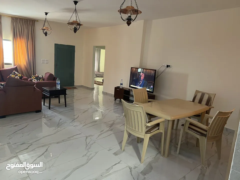 مزرعه وشاليه فاخره للبيع في اجمل مناطق اربد ( لواء الكوره) مطله على فلسطين و عجلون ومن المالك مباشره