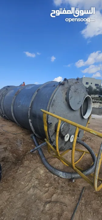 معدات للبيع