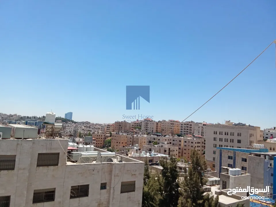 شقة فاخرة للبيع في الجاردنز  - قرب قاضي القضاة طابق ثالث مع روف دوبلكس 238م لم تسكن