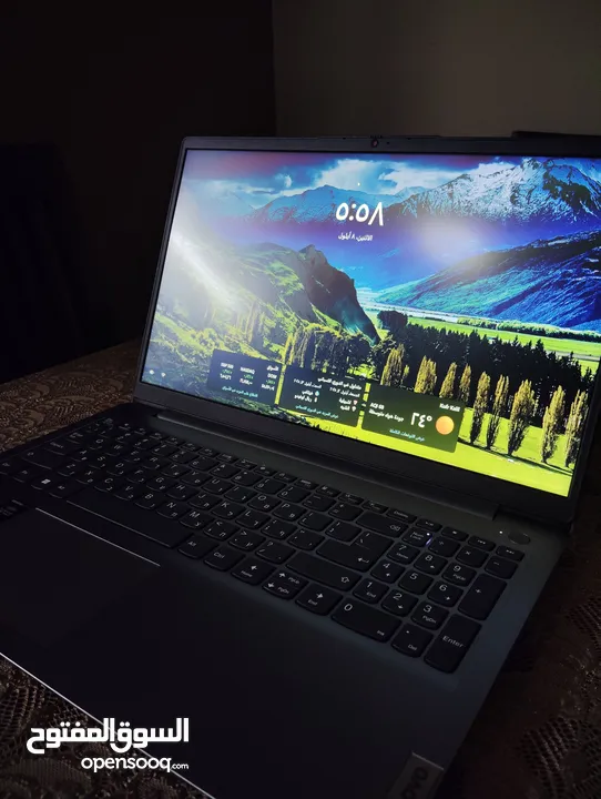 لابتوب Lenovo , RAM 8GB  تخزين 800GB , شاشة [14] بوصة  بحالة ممتازة