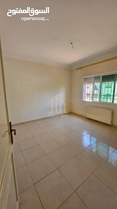 في أجمل مناطق خلدا(بالقرب من روان كيك) عمارة عائلية تملك شقة طابق أول 140م بسعر مميز/ ref 9507