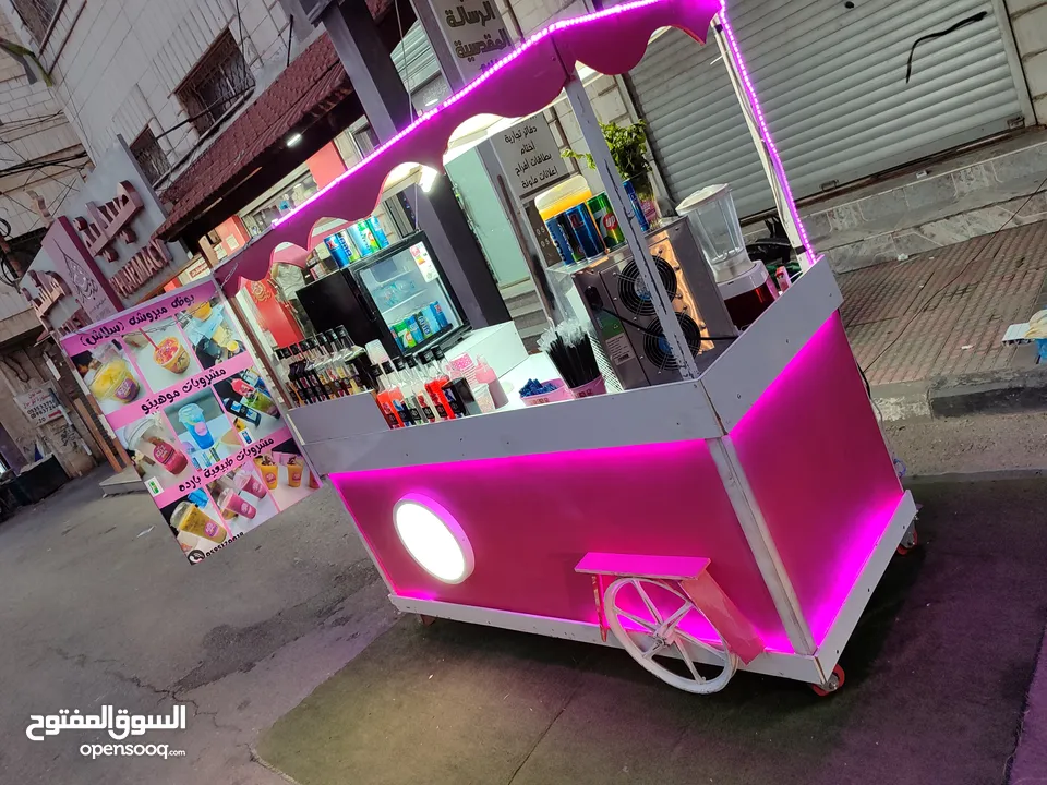#اللي حابب يفتح مشروع متميز  عرباي مشروبات وبوظه للبيع مع كامل العددة والاغراض