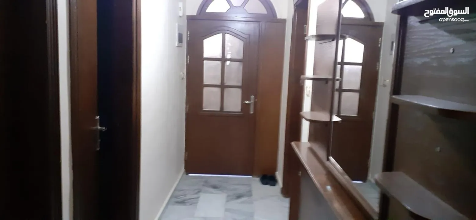 شقة أرضي للبيع