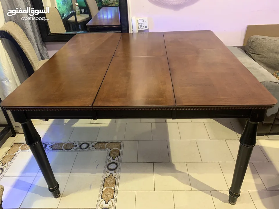 Luxury Dining Table Set - Exquisite Craftsmanship