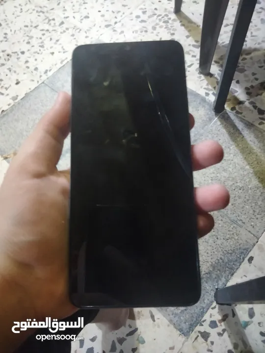 تلفون ريدمي A3 و تكنو سبارك 7