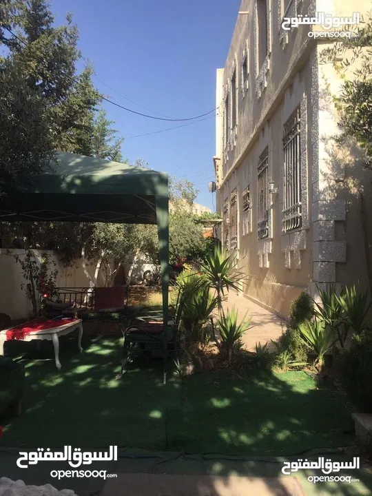 منزل مستقل للبيع في شارع الوينك مكون من اربع شقق بسعر مغري جدااا