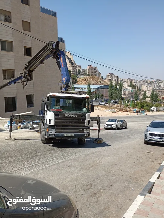 شاحنه سكانيا مديل 2003 ضبل حي  رافعه من نوع bm 385.5 مديا 2010