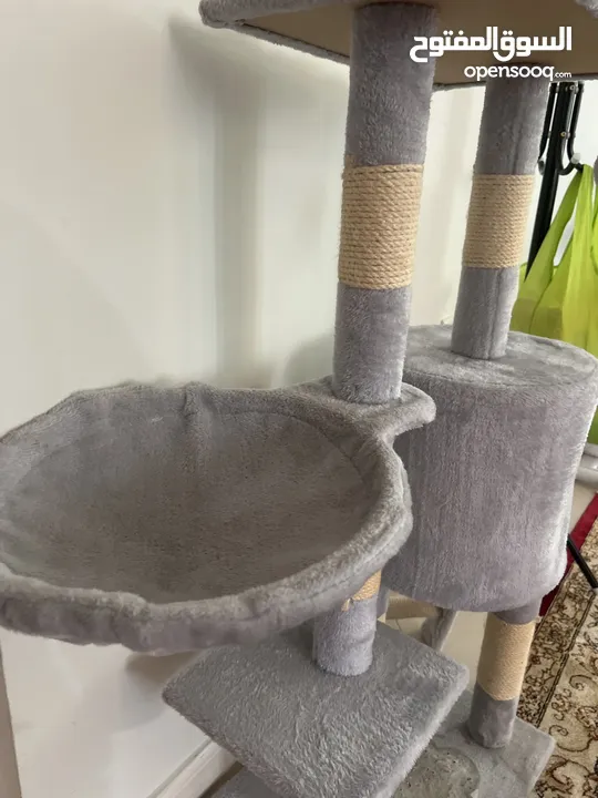 Sky touch cat tree house