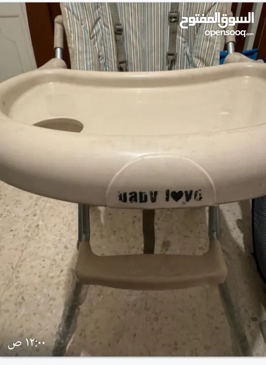 تخت بيبي بحاله الوكاله  بحاله ممتازه    كرسي طعام كرسي سياره ..car seat...بحاله الوكاله...كل الأغراض