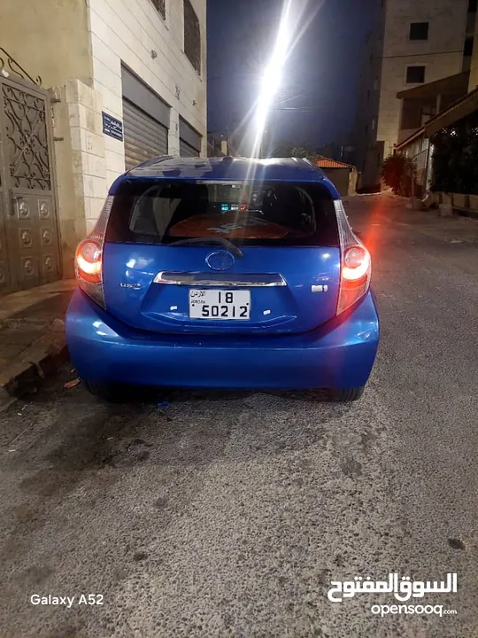 تويوتا بريوس c