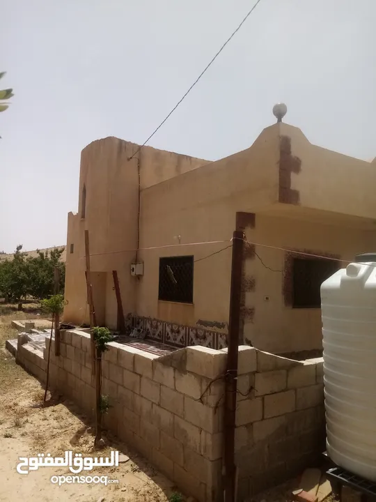 منزل للبيع في موقع مميز