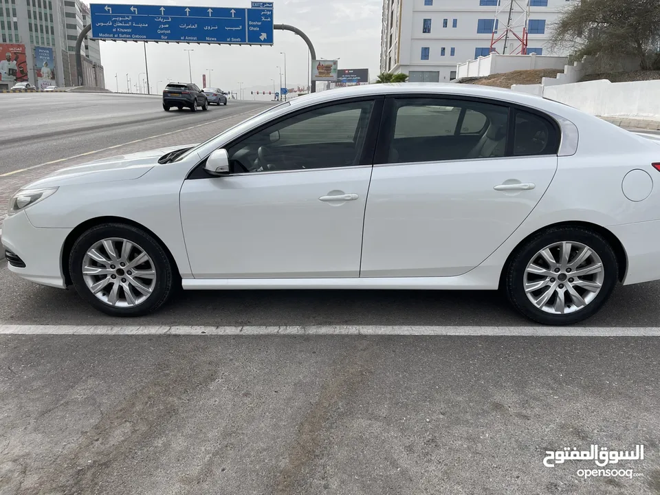 Renault Safrane 2014 Oman low KMs