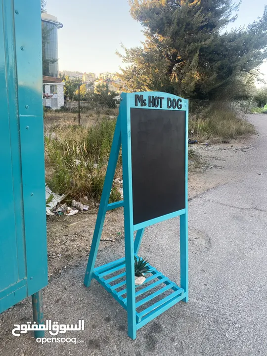 مقطورة طعام متنقلة