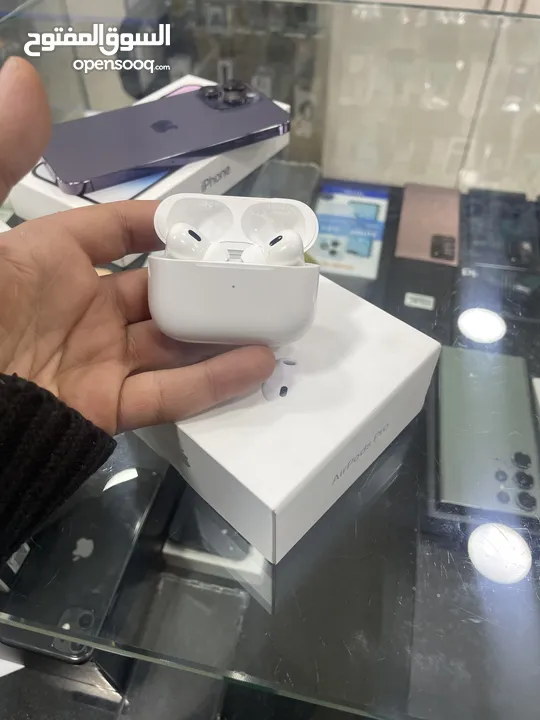 Air pods 2 pro بحالة الجديد بسعر مميز