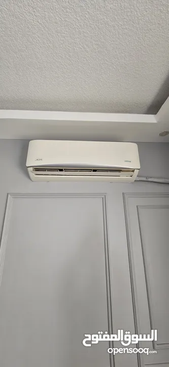 مكيف طن ونص انفيرتر  بحاله الوكاله