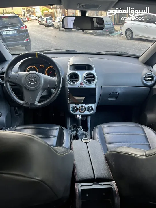 Opel corsa  2012 ترخيص وتامين لآخر العام فحص نخب سعر حرررق