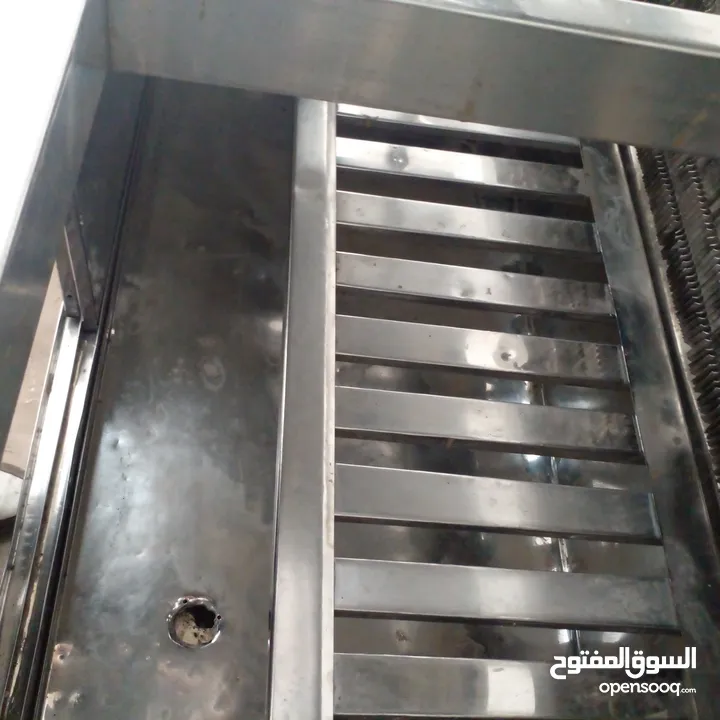 عدة مطعم استخدام قليل ونوعيه ممتازه