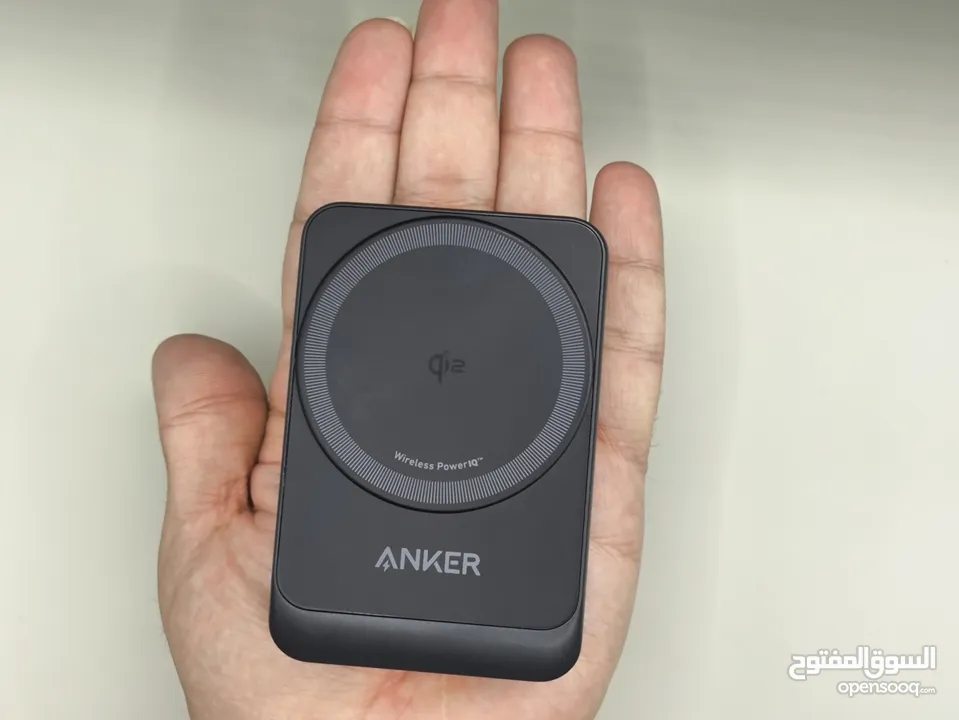 شاحن Anker MagGo الثلاثي 3-in-1  بنص السعر 300 بدل 700