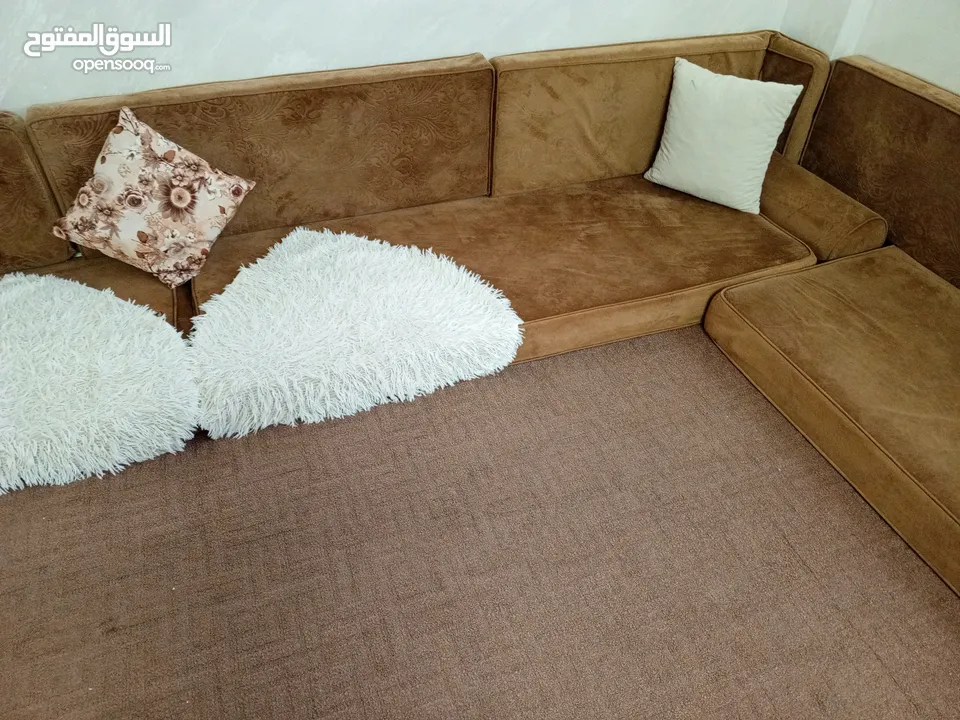 طقم مستعمل للبيع