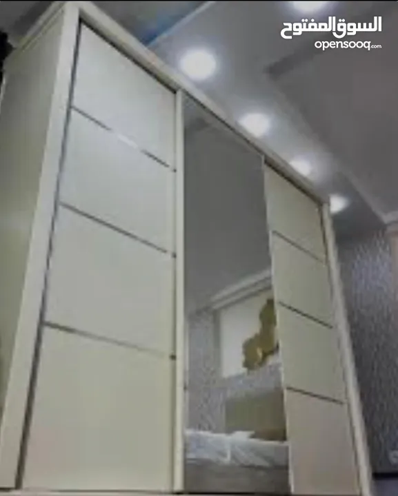 فني لفك وتركيب وصيانه جميع انواع غرف النوم