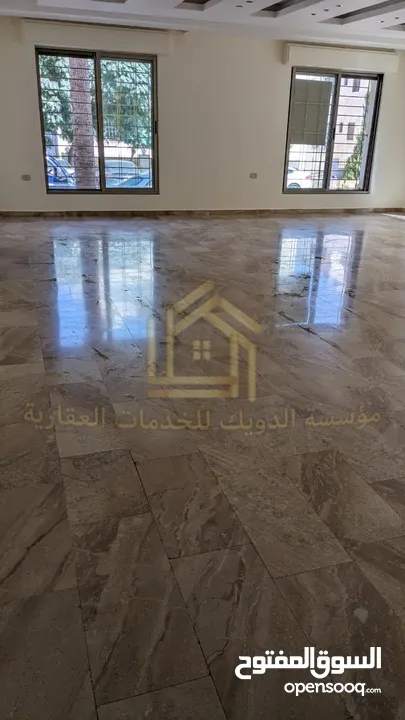 شقة فاخرة - عبدون - 4نوم 2ماستر - حديقة - ترسات - مسبح - أرقى مناطق عبدون -