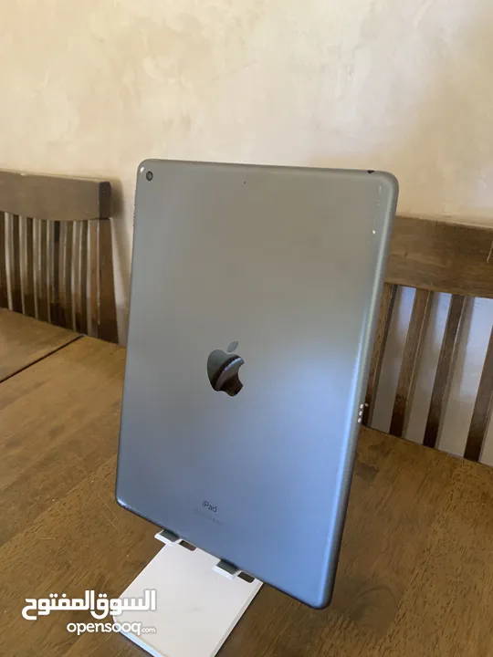 للبيع: iPad الجيل الثامن (iPad 8) – 32GB