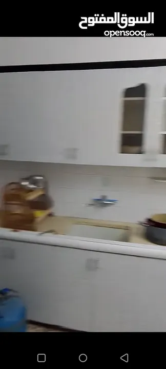 غرفة مفروشة بسكن مشترك مع طالبات مقابل جامعة الخليل