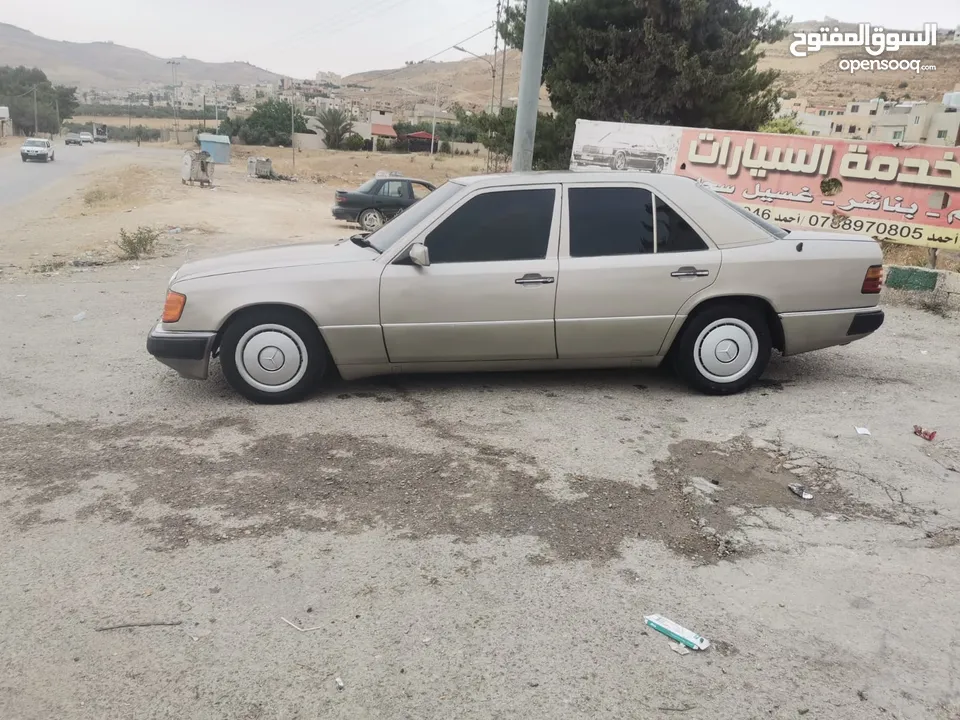 بطه E200 1992