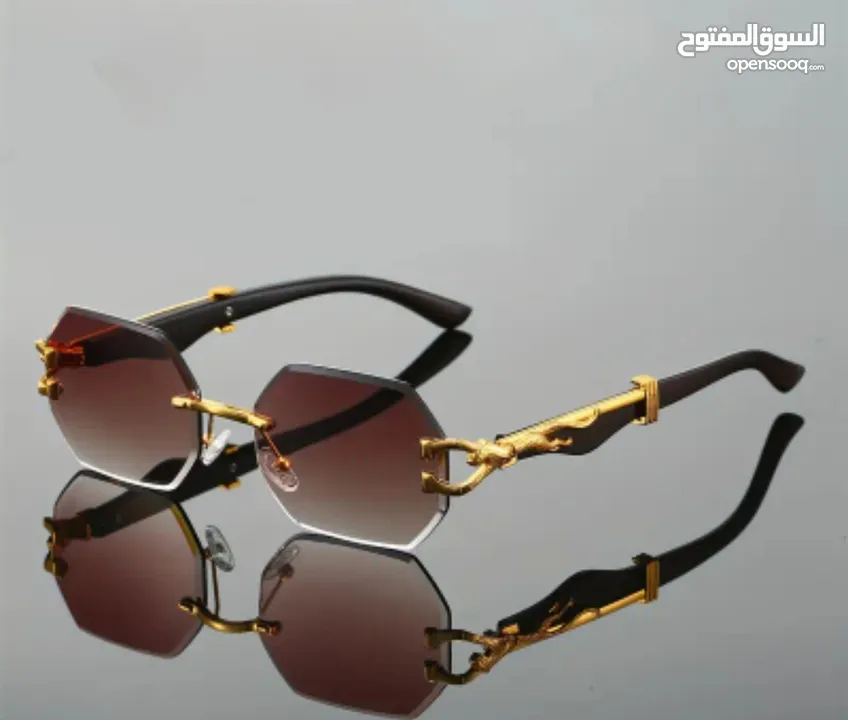 النظارة سعرها اعلى من هيك بكثير  بس لازم نخلص المنتج عشان ننزل منتج جديد  ومتوفر عنا تي شي بسعر نارر