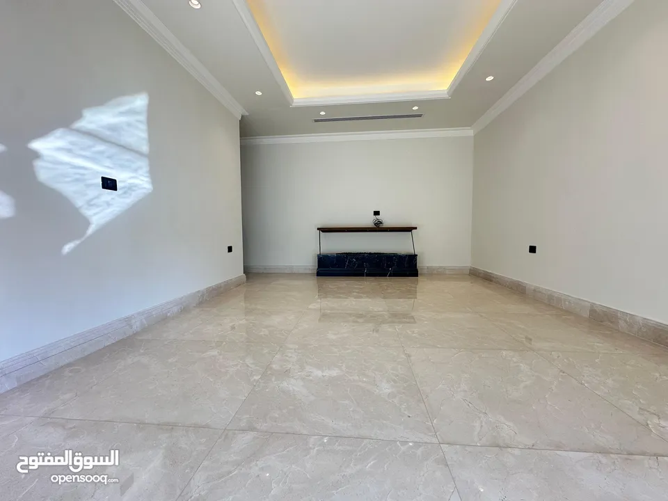 شقة غير مفروشة للايجار في الدوار الرابع  ( Property 39636 )-175034612