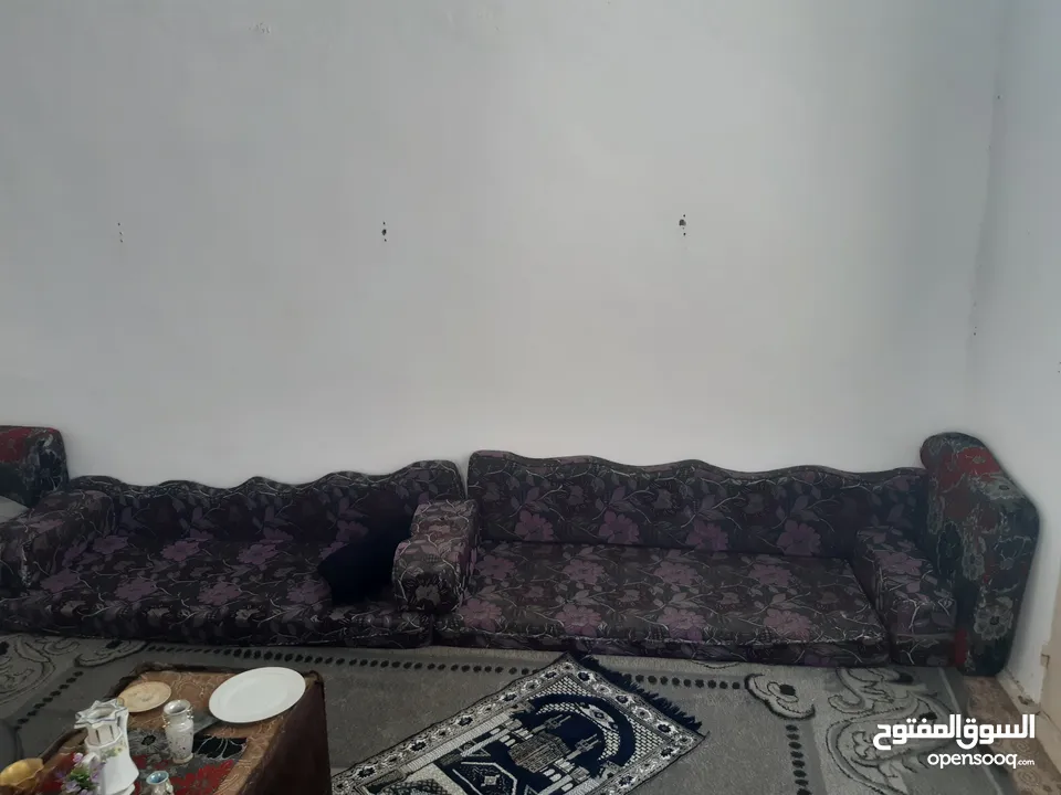 فرش عربي للبيع المستعجل وبرادي وسجاد بسعر مغري جدا