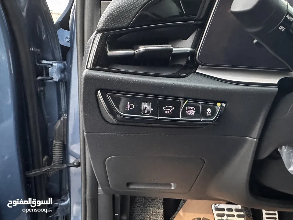 كيا نيرو 2023