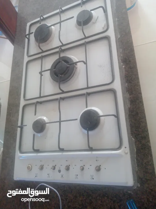 بيع فرن بلد ان smeg الاصلي شغال 100٪ بحال الجديد + غاز سكب بحال الجديد والله يبارك لصاحب النصيب