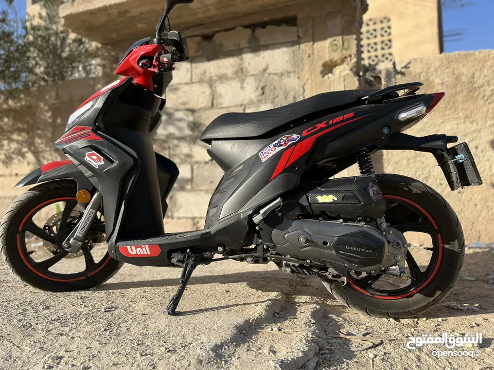 سكوتر QJ MOTOR 125 cc موديل 2022